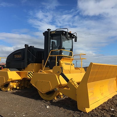 yellow excavator Products